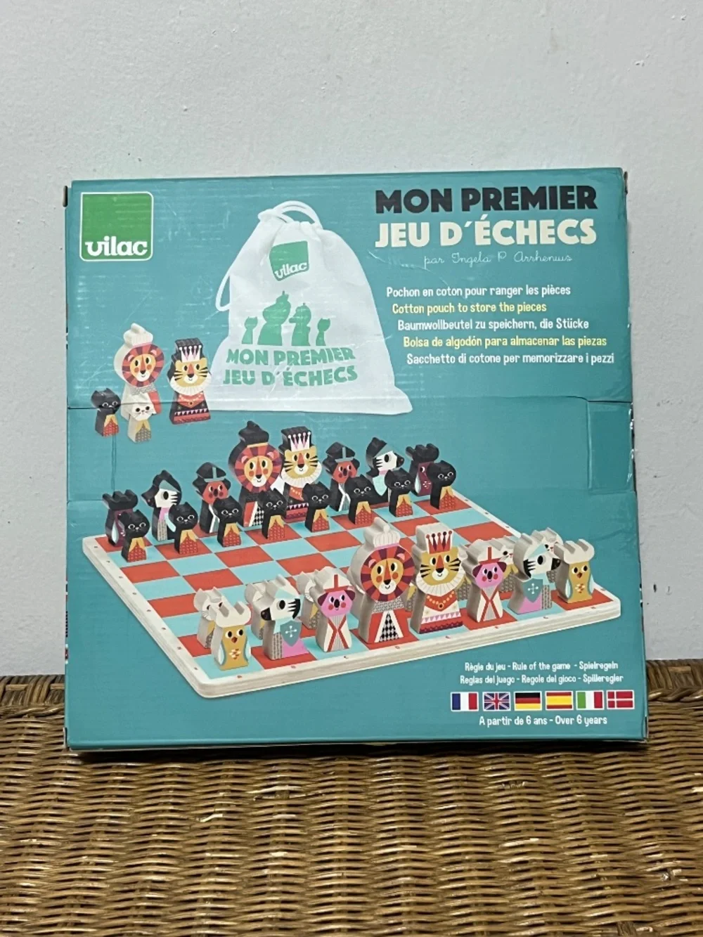 Vilac Mon Premier Jeu D'Échecs Wooden Chess Set.  Open Box